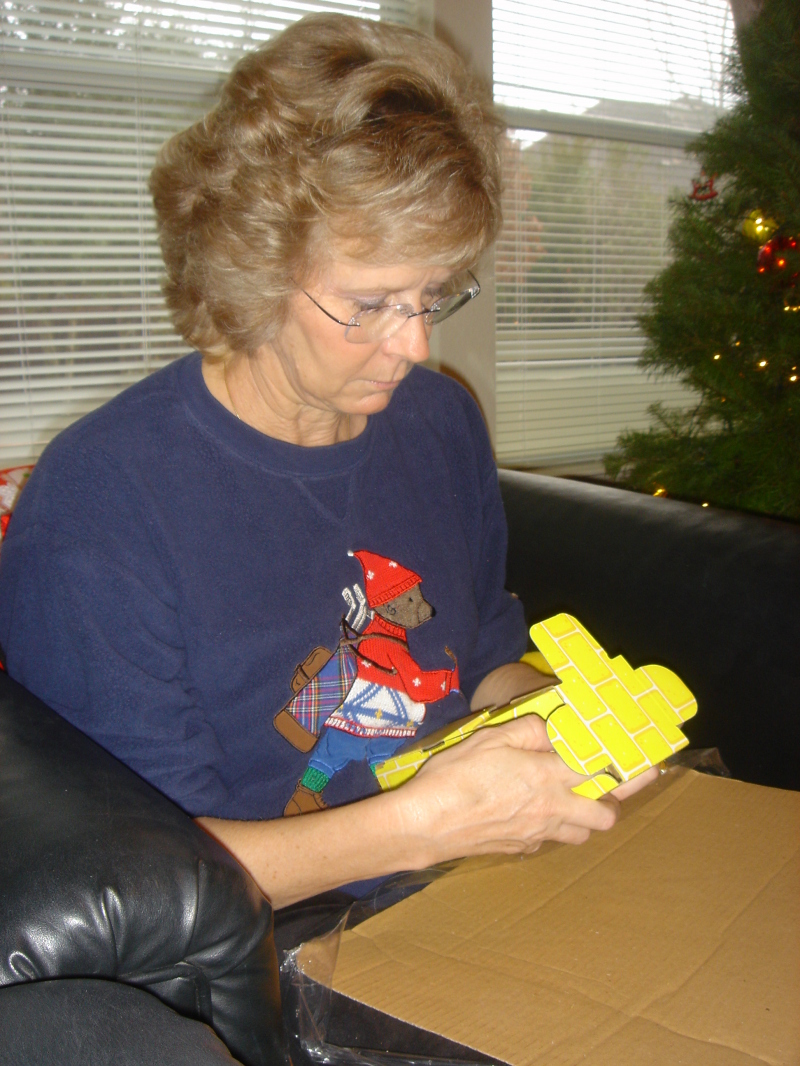 2006/12(Dec)/06(Christmas Morning-Josh-Heather-Ian)/800x600_2006-12-25-17-ChristmasMorning.JPG